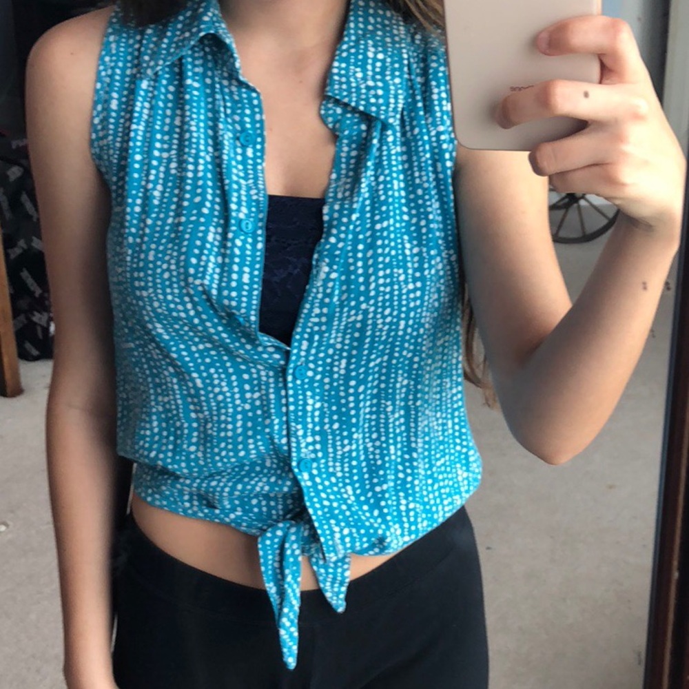 Cute tie top